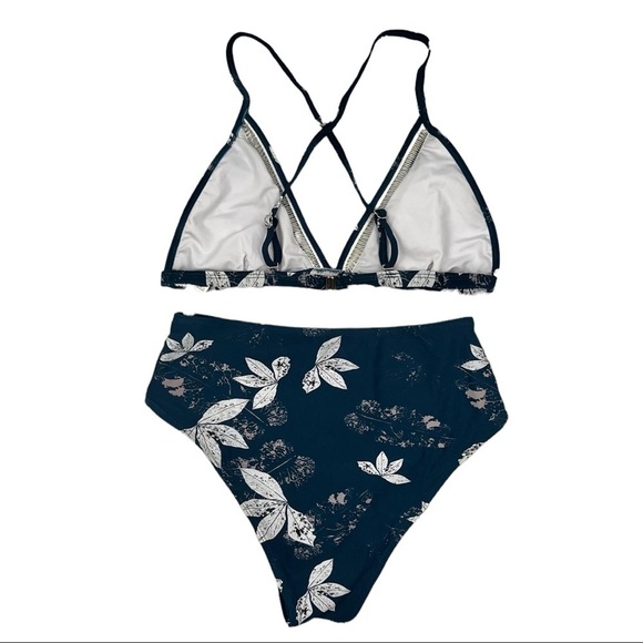 CUPSHE high waist eyelet bikini - Picture 4 of 9